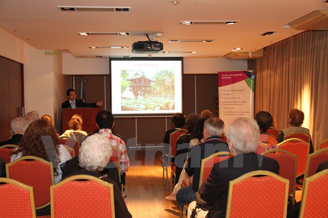 ຫວຽດນາມສົ່ງເສີມການທ່ອງທ່ຽວຢູ່ອັກຊັງຕີນ